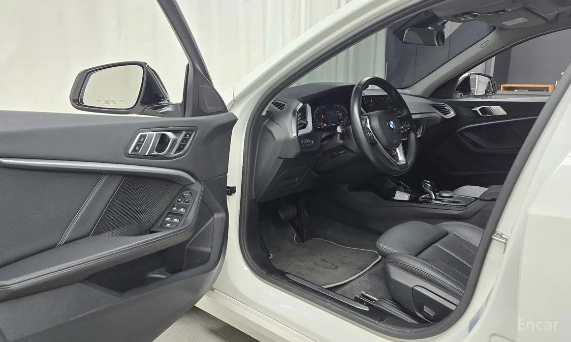 Фото 11 - BMW 1 Series