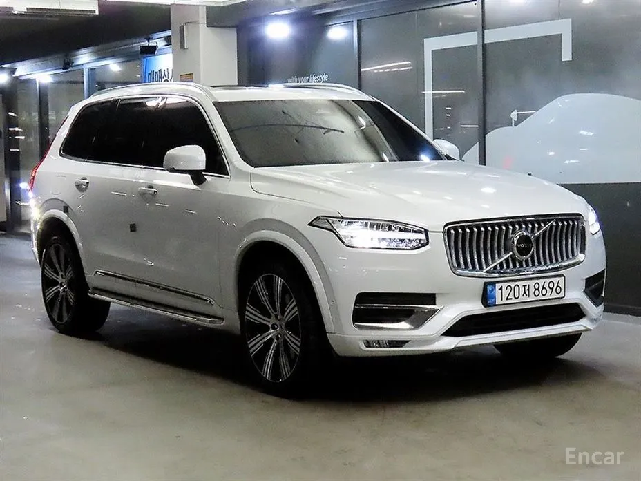 Фото 1 - Volvo XC90