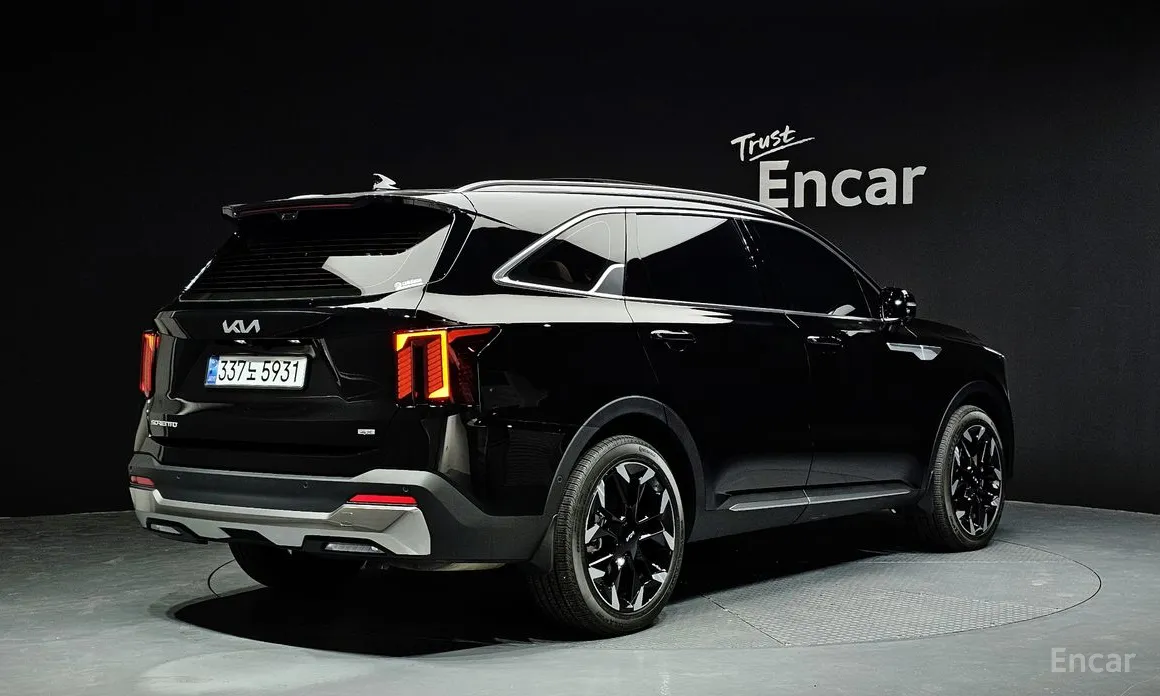 Фото 2 - Kia Sorento