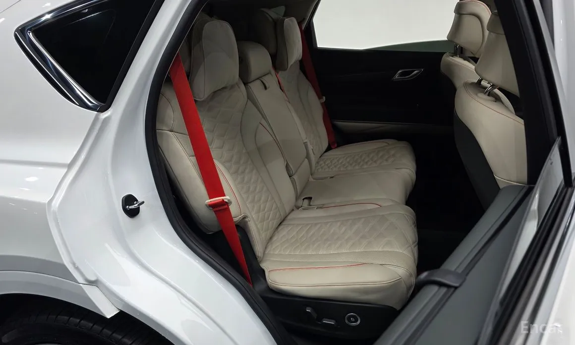 Фото 12 - Genesis GV80