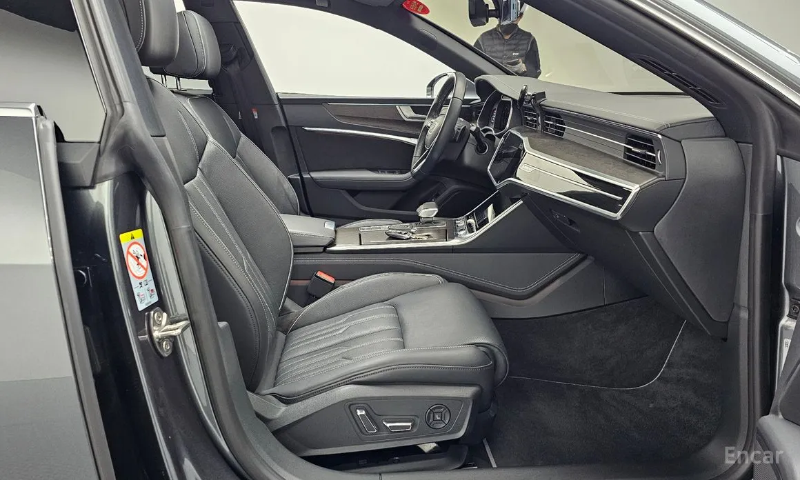 Фото 10 - Audi A7