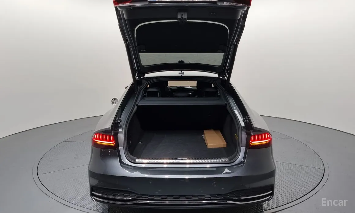 Фото 20 - Audi A7