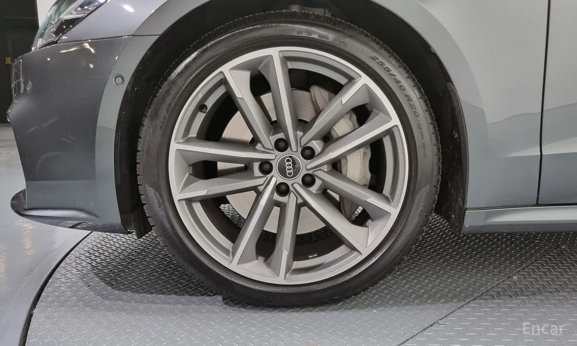 Фото 5 - Audi A7