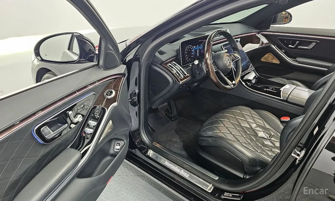 Фото 10 - Mercedes-Benz S-Class