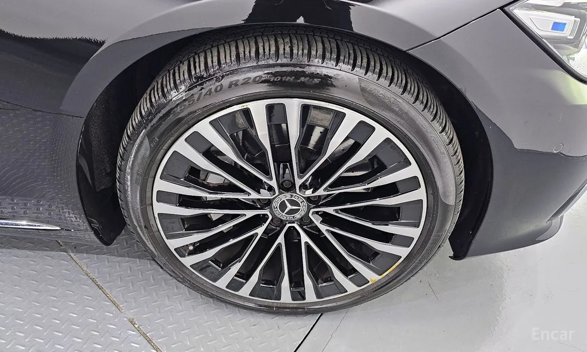 Фото 5 - Mercedes-Benz S-Class