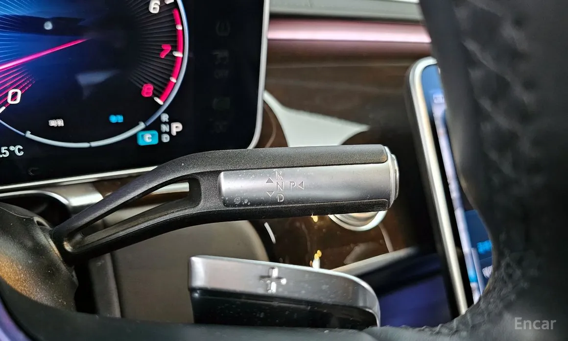 Фото 9 - Mercedes-Benz S-Class