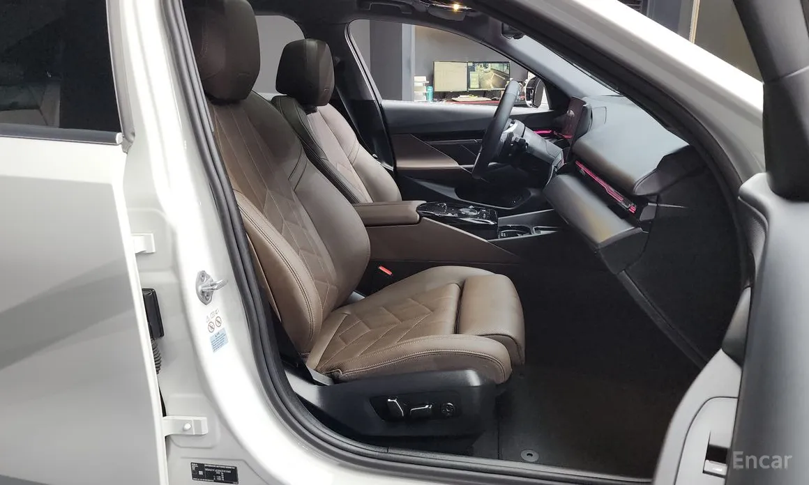 Фото 11 - BMW 5 Series