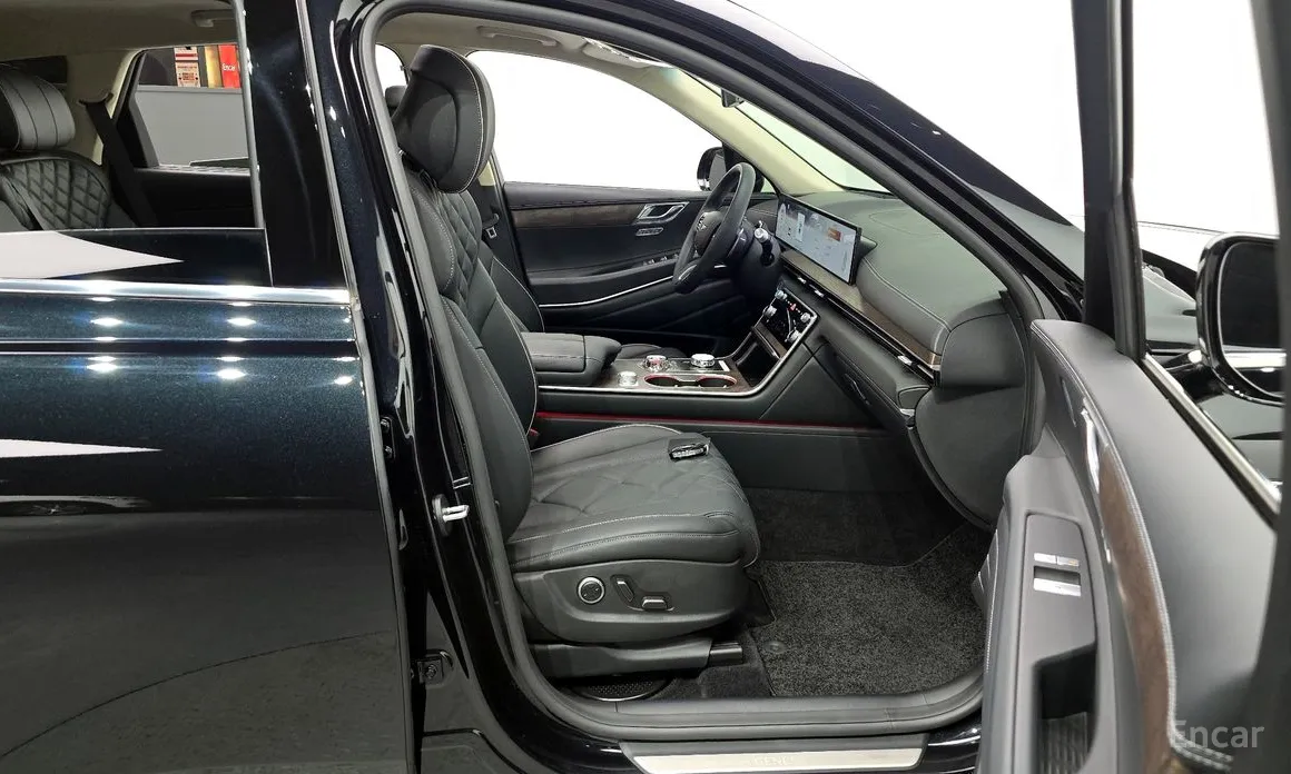 Фото 11 - Genesis GV80