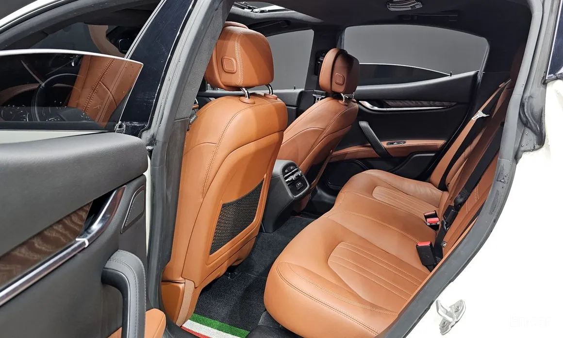 Фото 10 - Maserati Ghibli