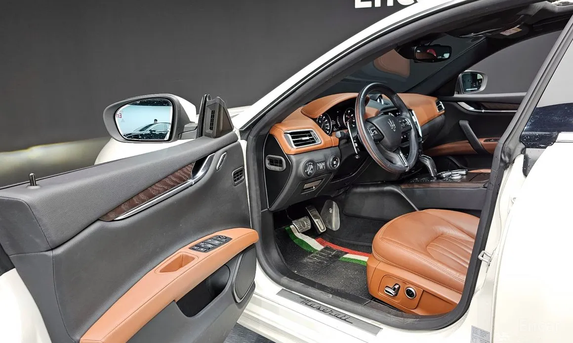 Фото 11 - Maserati Ghibli