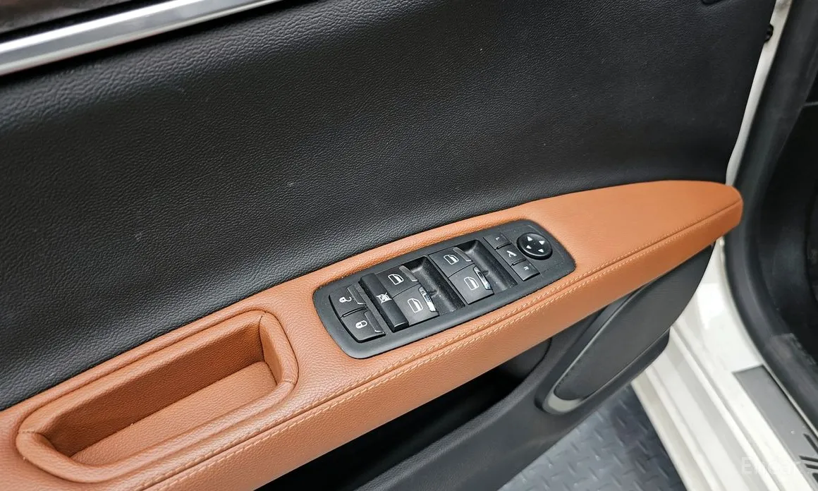 Фото 20 - Maserati Ghibli