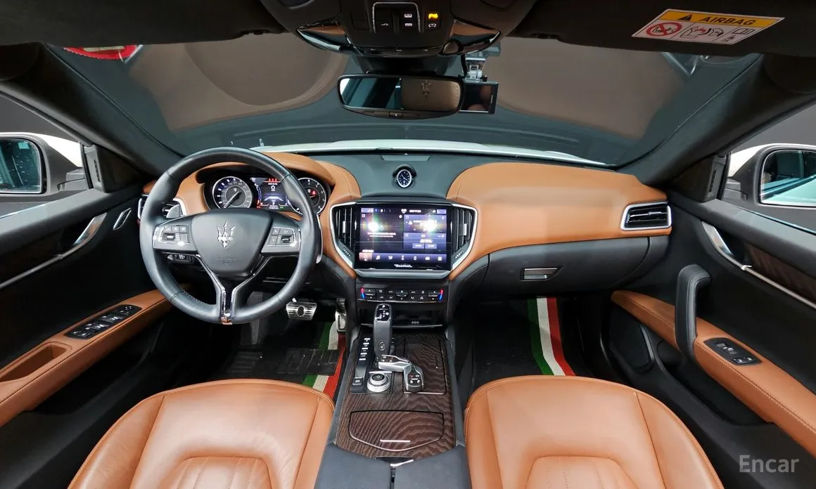 Фото 7 - Maserati Ghibli