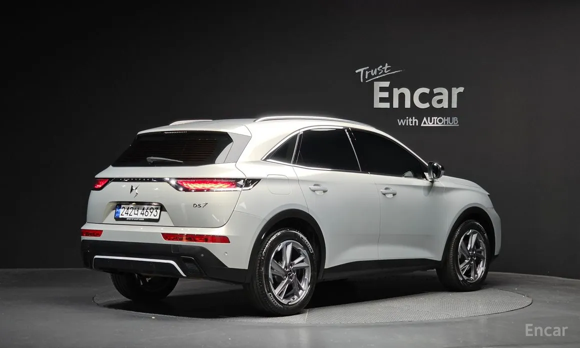 Фото 2 - Citroen DS7