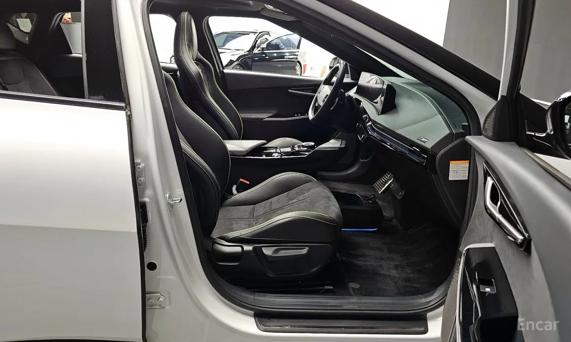 Фото 11 - Kia EV6