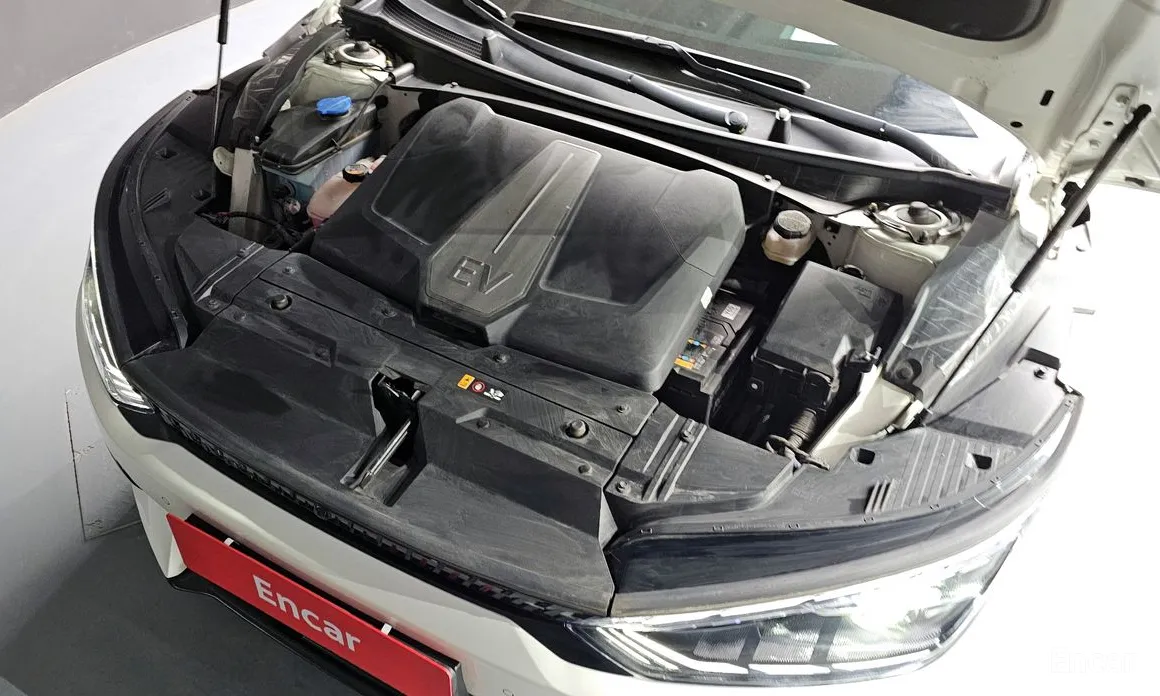 Фото 6 - Kia EV6