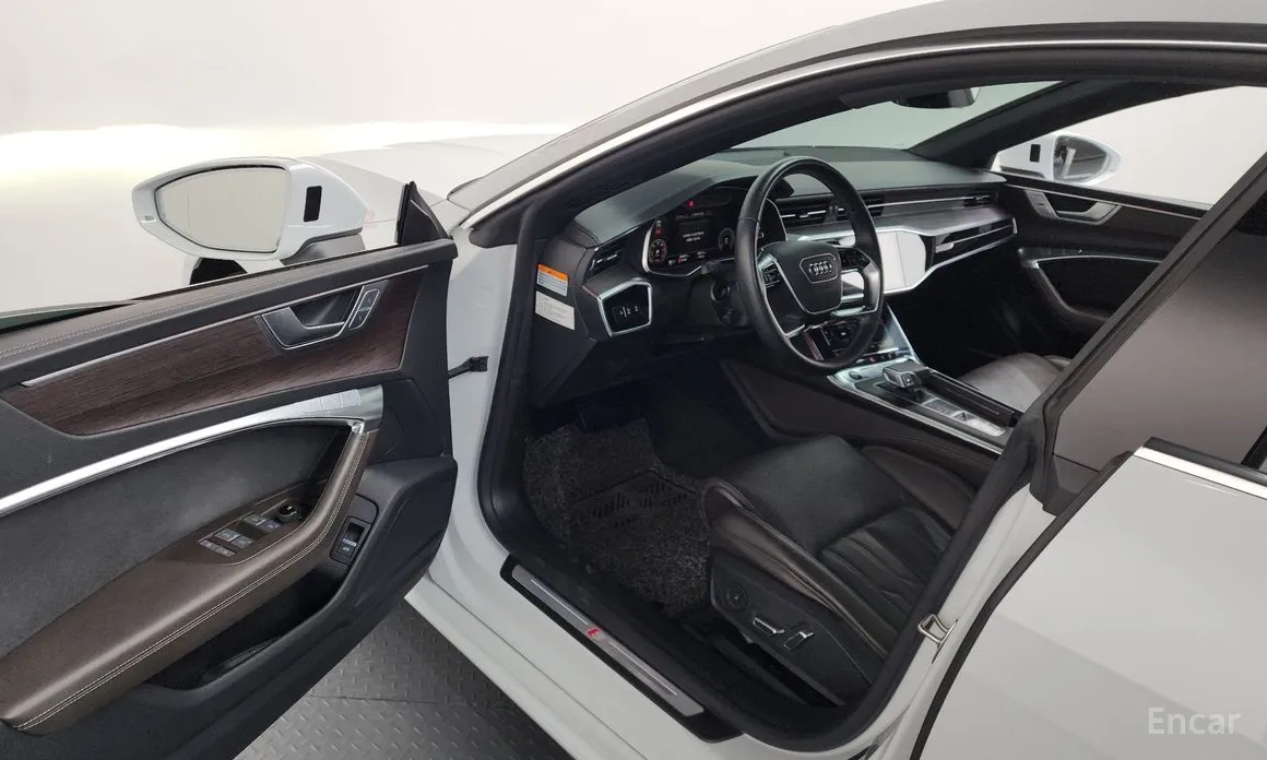 Фото 10 - Audi A7