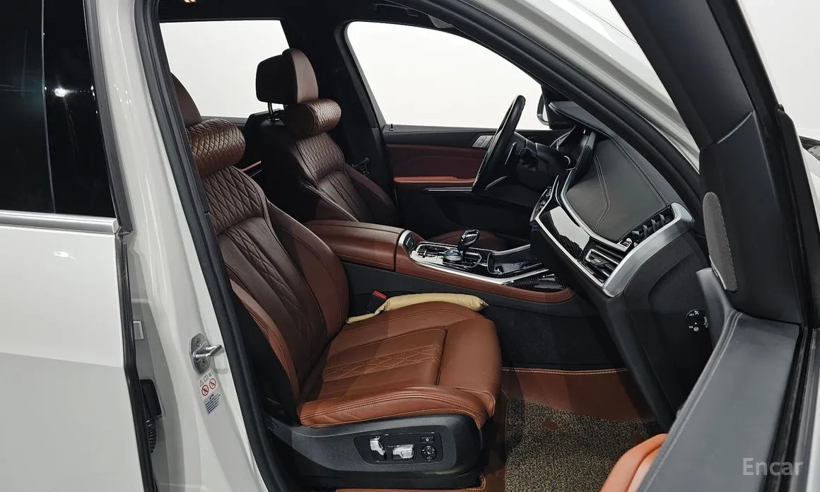 Фото 12 - BMW X7