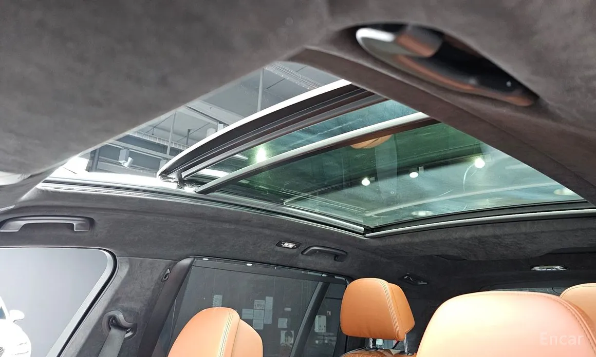 Фото 18 - BMW X7