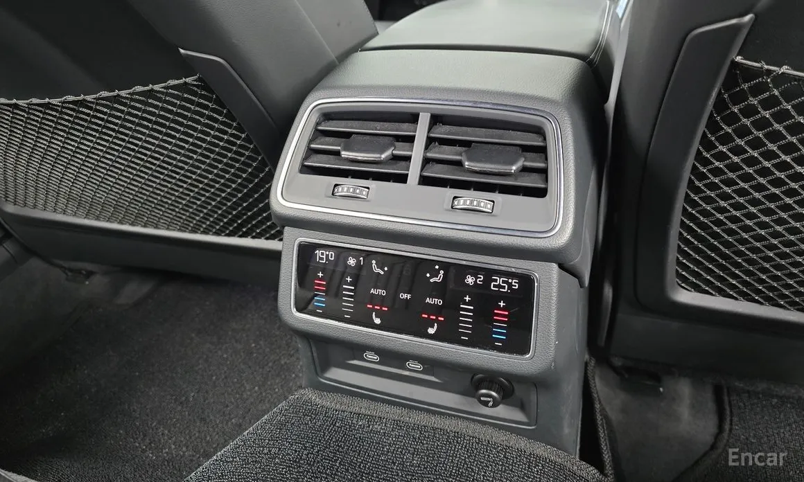 Фото 19 - Audi A6