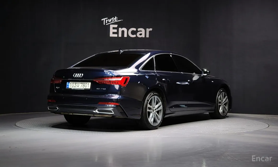 Фото 2 - Audi A6