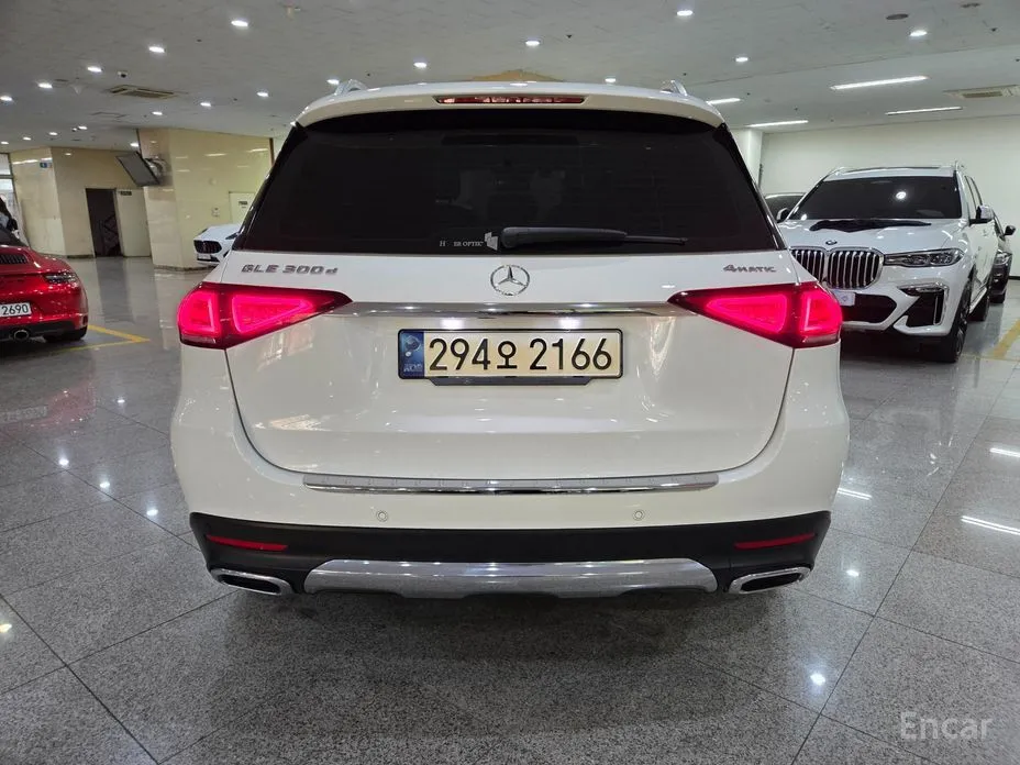 Фото 4 - Mercedes-Benz GLE-Class