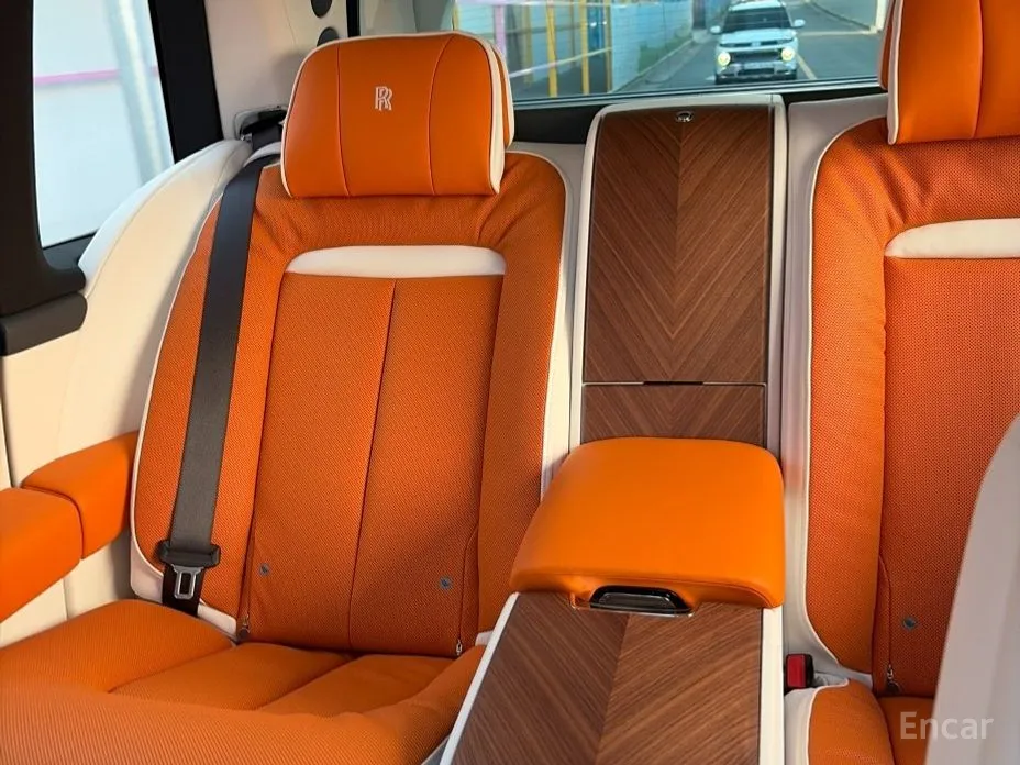 Фото 12 - Rolls-Royce Cullinan