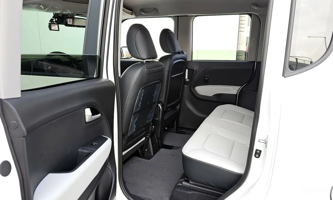 Фото 10 - Kia Ray