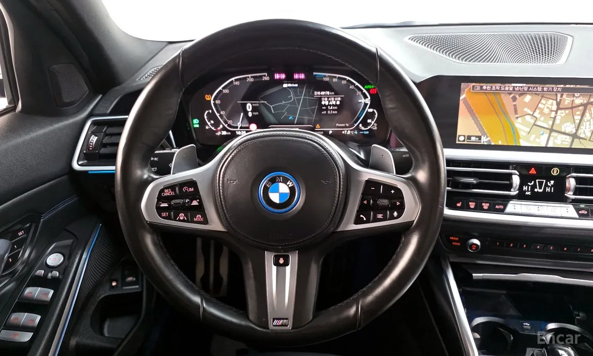 Photo 13 - BMW 3 Series