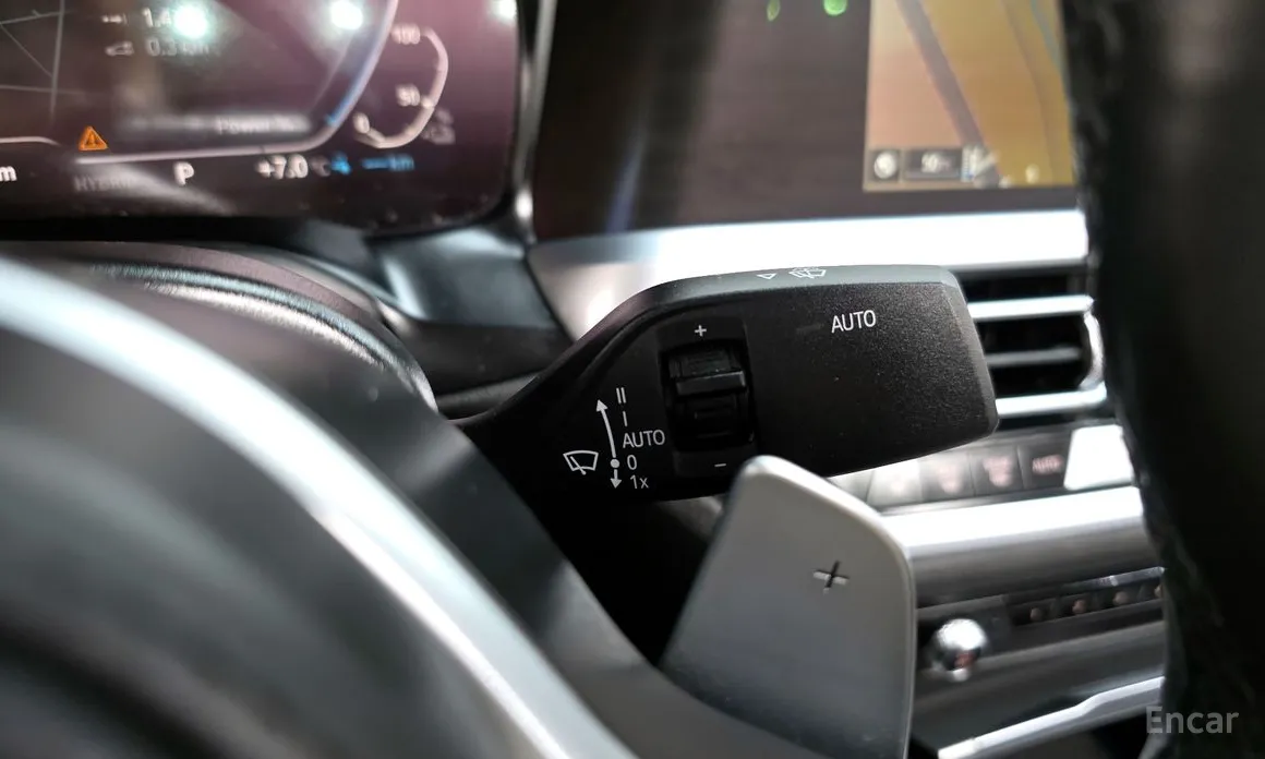 Photo 14 - BMW 3 Series