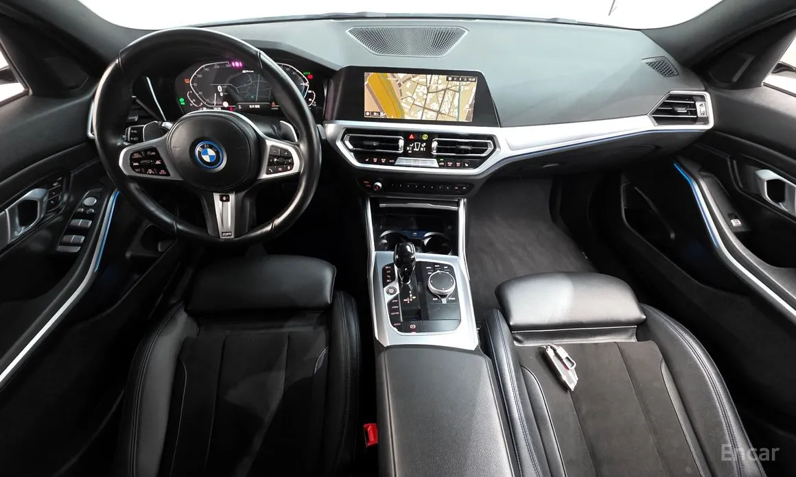 Photo 7 - BMW 3 Series