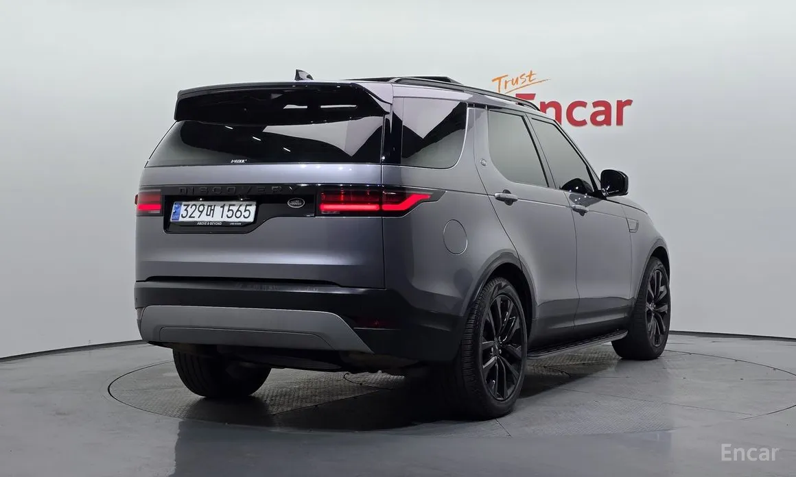 Фото 2 - Land Rover Discovery