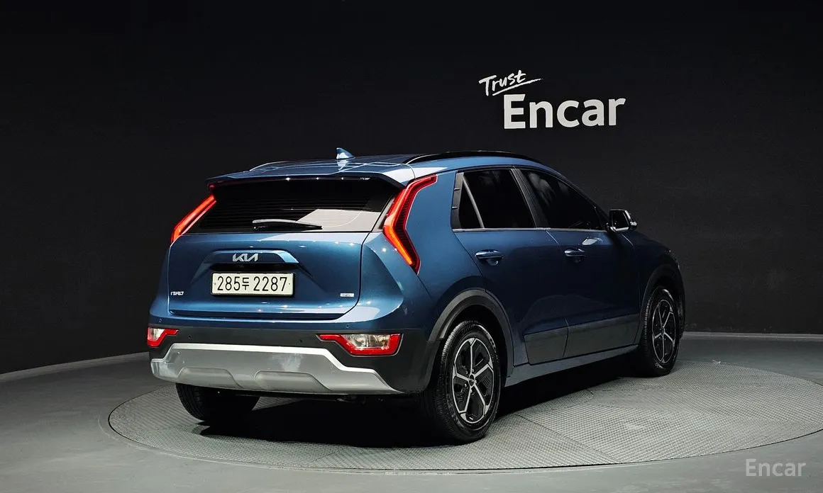 Фото 2 - Kia Niro