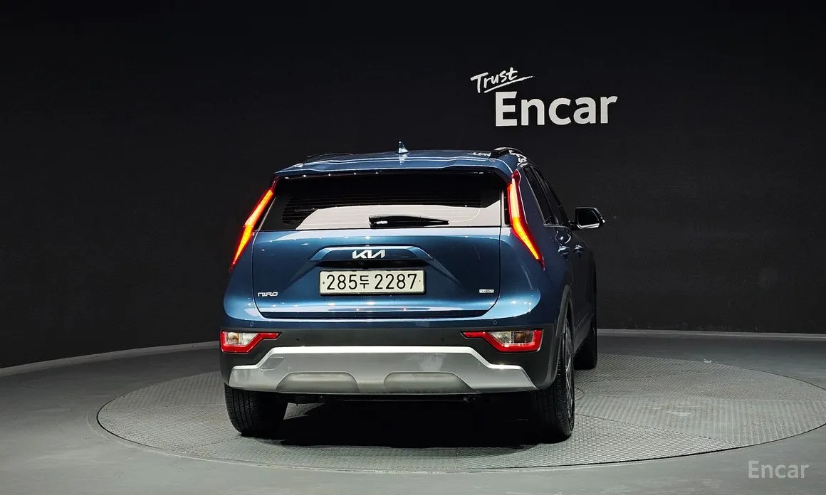 Фото 4 - Kia Niro