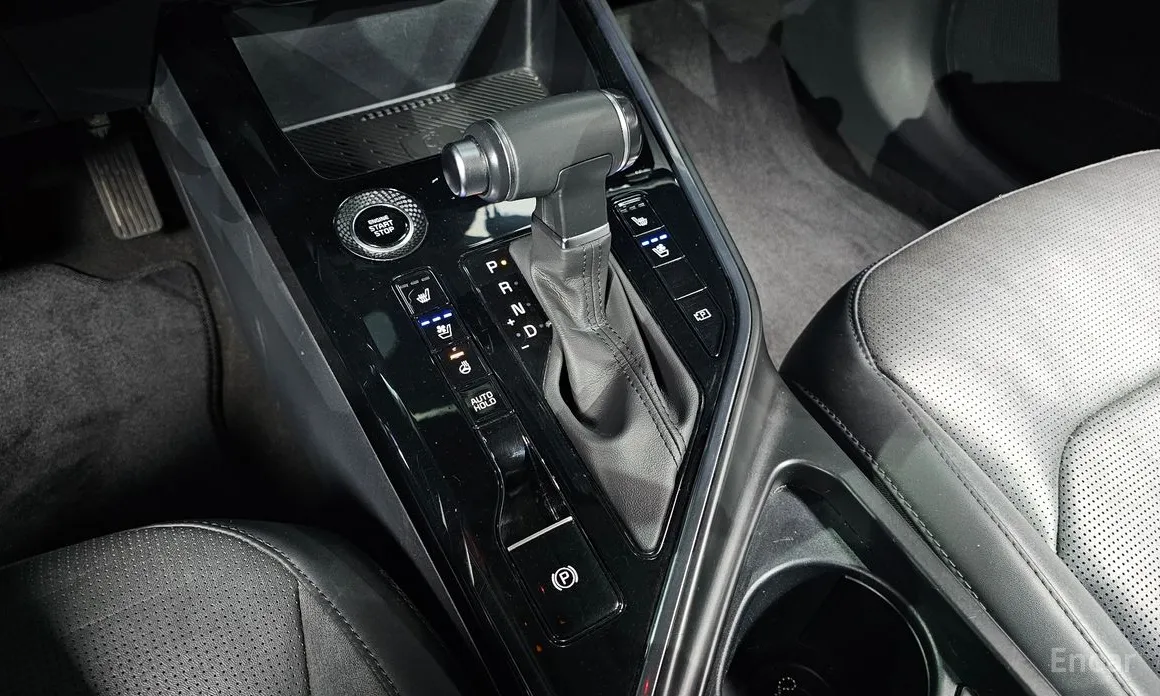 Фото 9 - Kia Niro