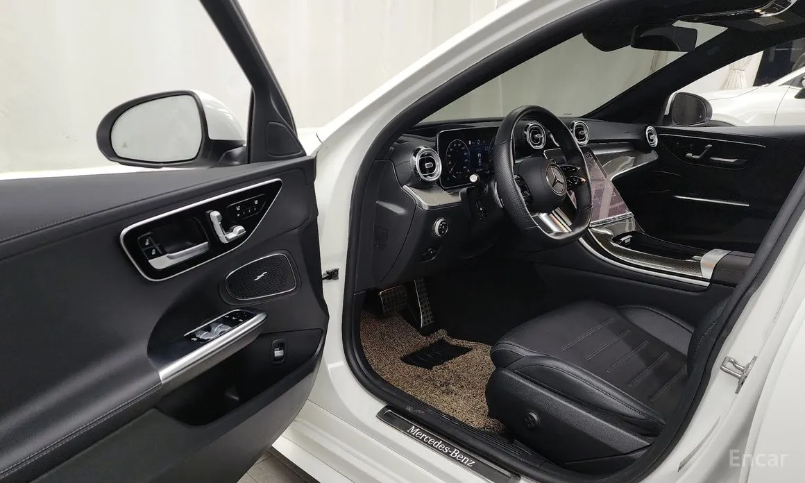 Фото 10 - Mercedes-Benz C-Class