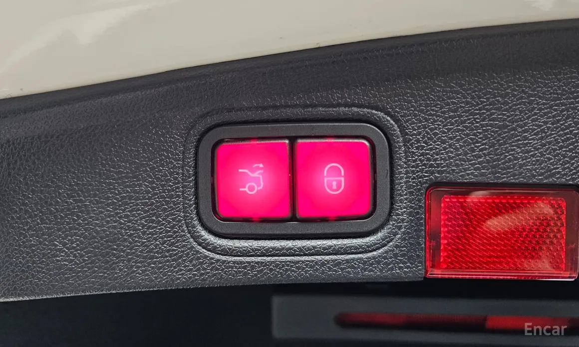 Фото 20 - Mercedes-Benz C-Class