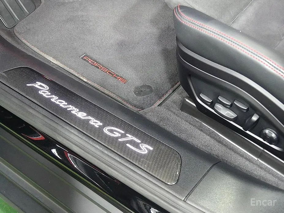 Фото 13 - Porsche Panamera