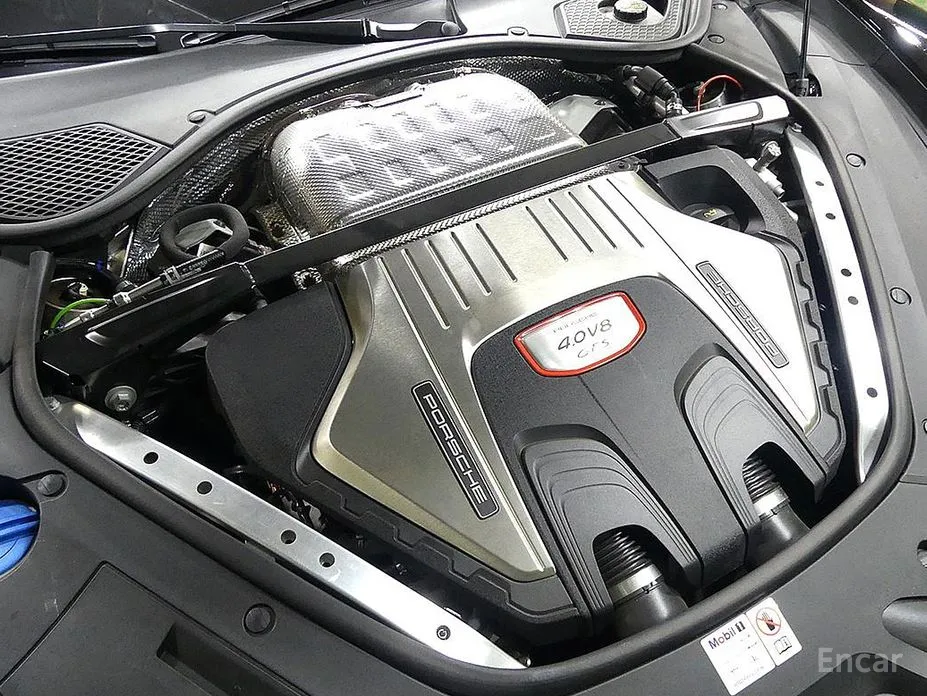 Фото 8 - Porsche Panamera