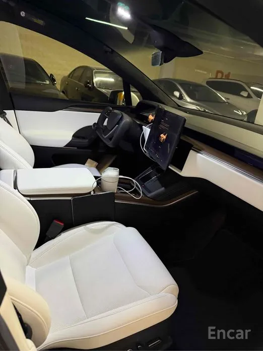 Фото 9 - Tesla Model X