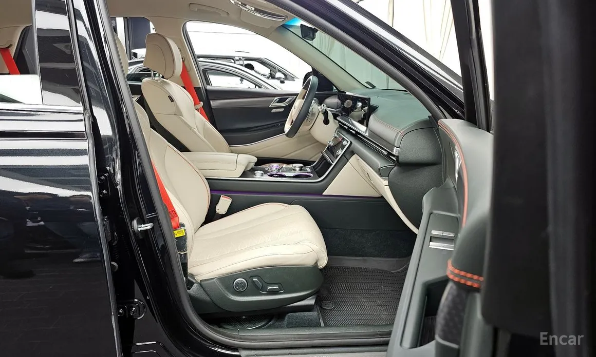 Фото 11 - Genesis GV80