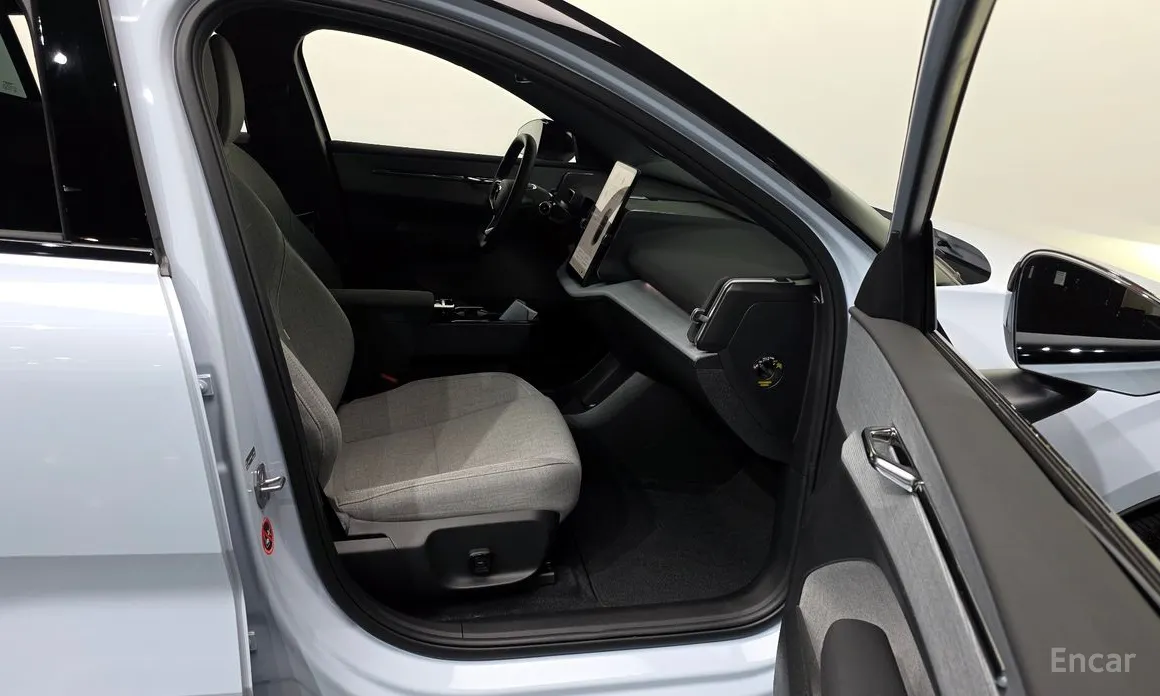 Фото 10 - Volvo EX30