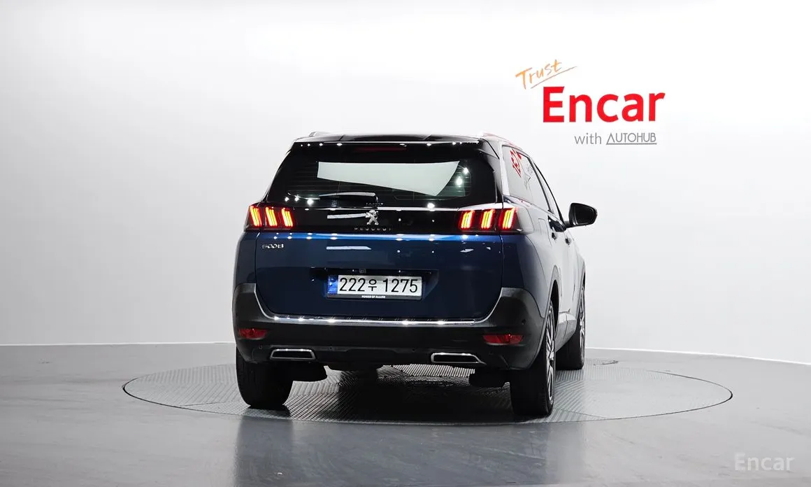 Фото 4 - Peugeot 5008