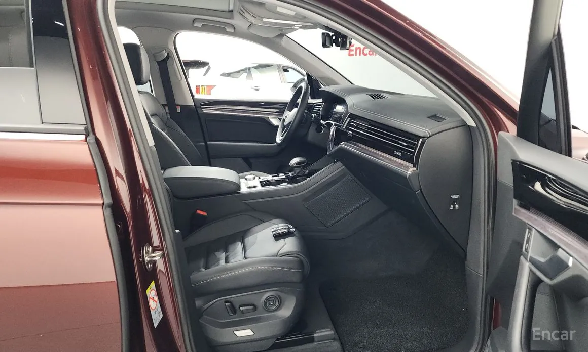 Фото 11 - Volkswagen Touareg