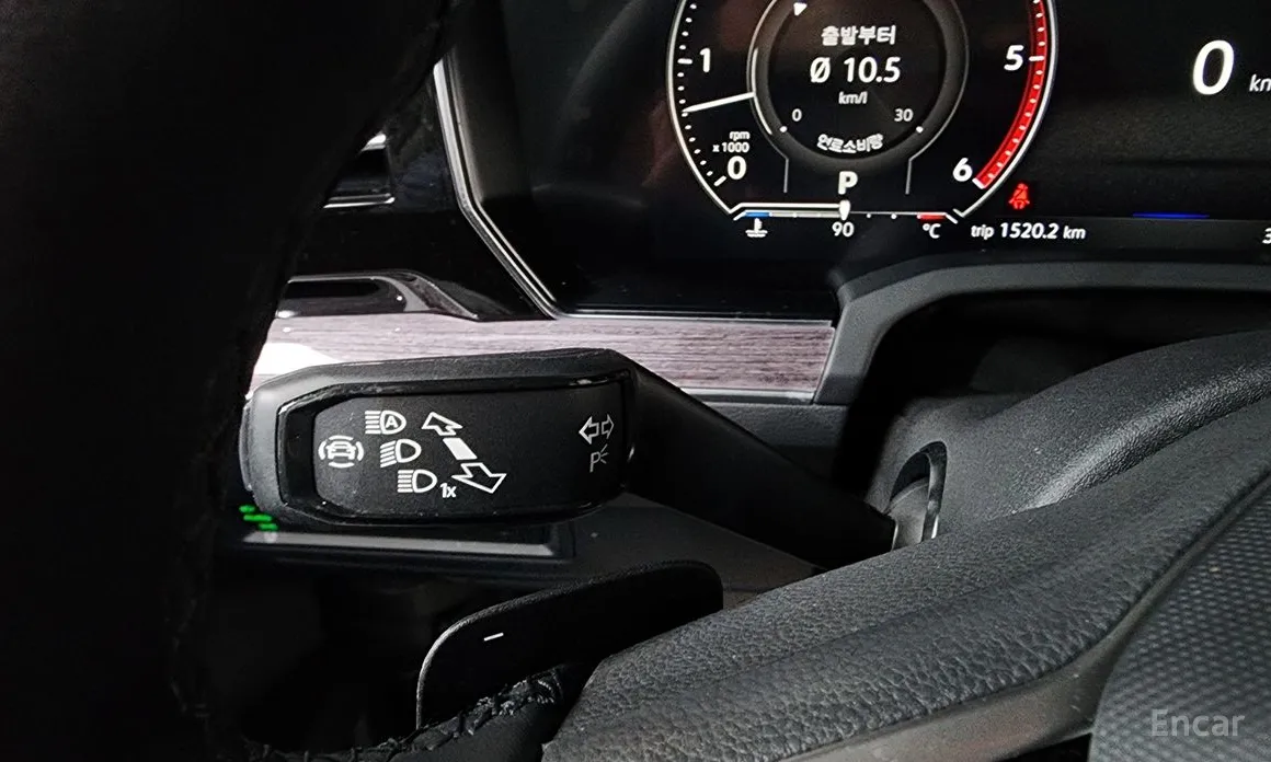 Фото 9 - Volkswagen Touareg