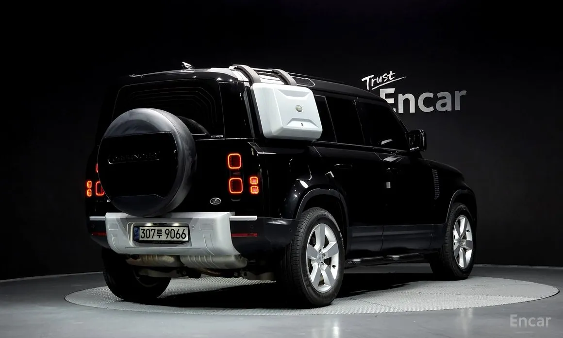 Фото 2 - Land Rover Defender