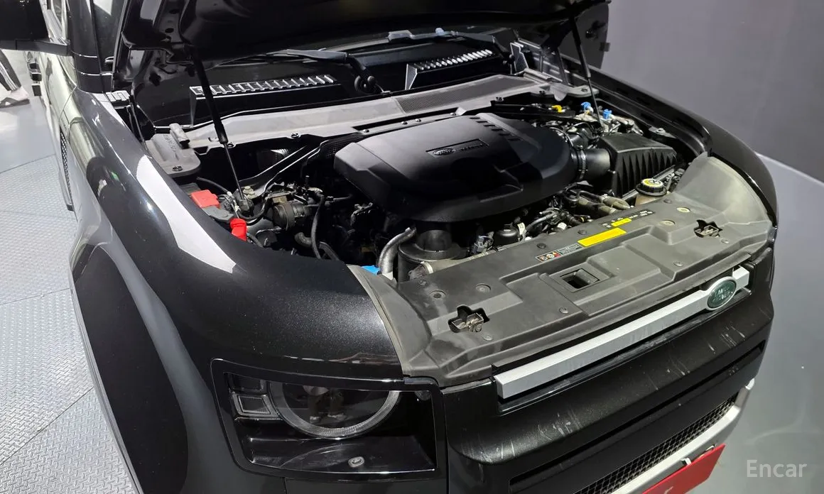 Фото 6 - Land Rover Defender