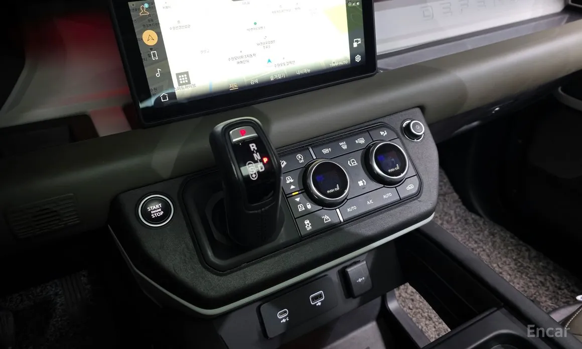 Фото 9 - Land Rover Defender