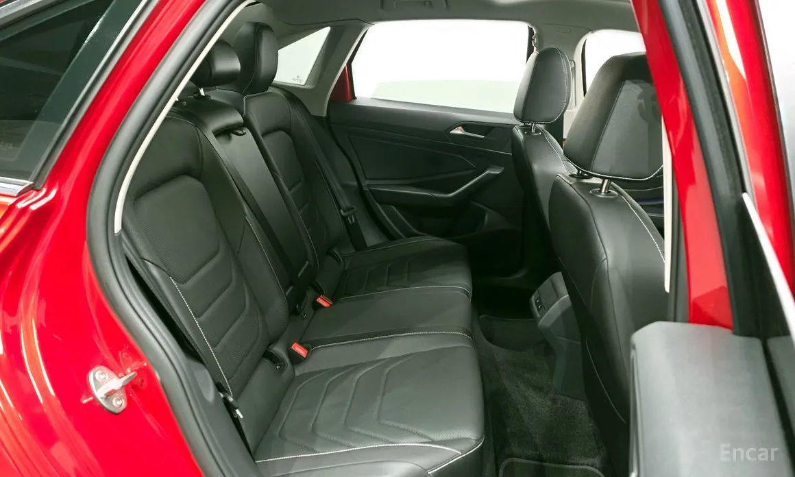 Фото 12 - Volkswagen Jetta