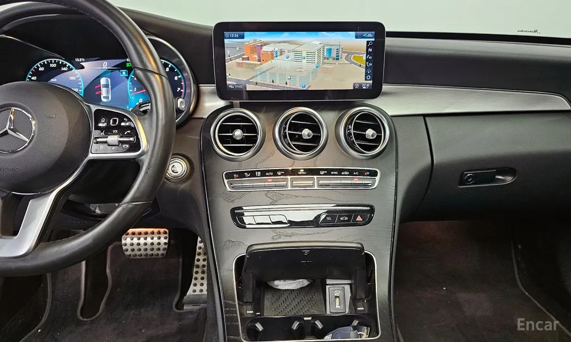 Фото 19 - Mercedes-Benz C-Class