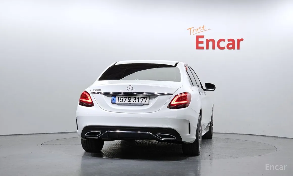 Фото 4 - Mercedes-Benz C-Class